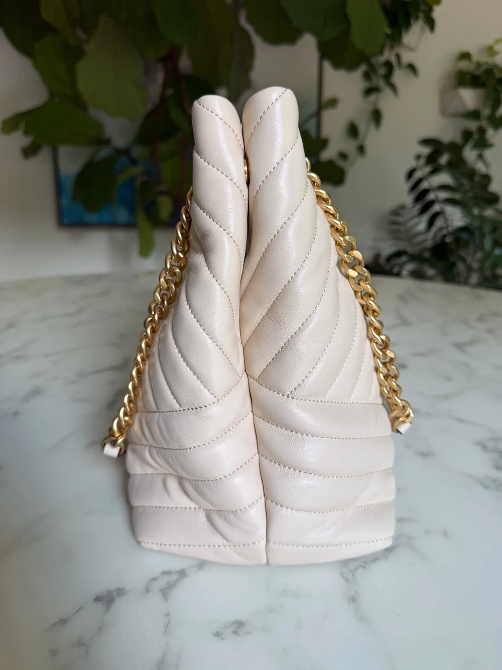 Tory Burch excellent she